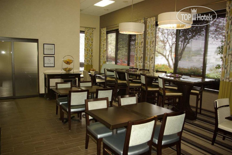 New photos from tourists Hampton Inn Norfolk-Naval Base 3*