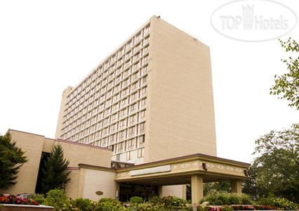 Hotelier's photos Crowne Plaza Meadowlands 4*