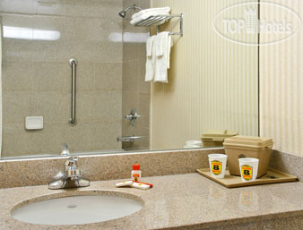 New photos from tourists Super 8 JFK Airport NYC 2*