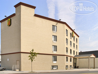 Hotelier's photos Super 8 JFK Airport NYC 2*