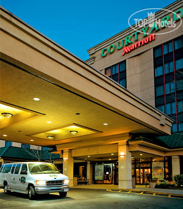 Hotelier's photos Courtyard New York LaGuardia Airport 3*