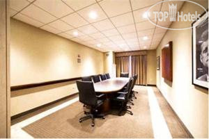 New photos from tourists Hampton Inn JFK 3*