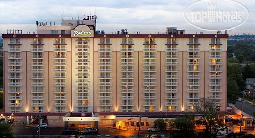 Hotel photo DoubleTree by Hilton JFK Airport 3*
