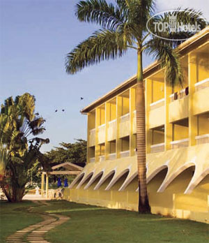 Hotel photo Rooms On The Beach Ocho Rios 3*