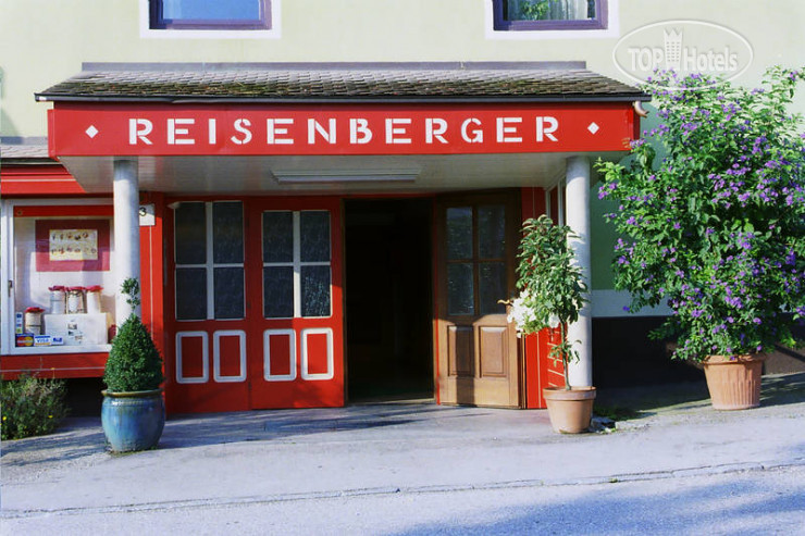 Hotelier's photos Gasthof Pension Reisenberger 3*
