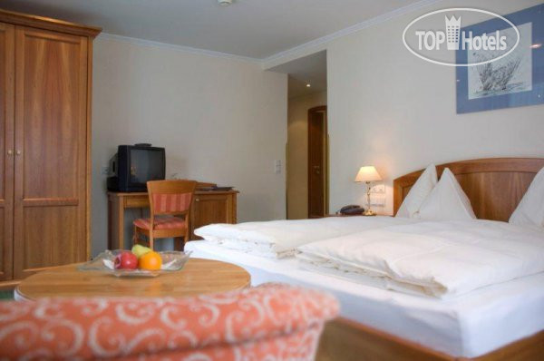 New photos from tourists Zum weissen Hirschen 4*