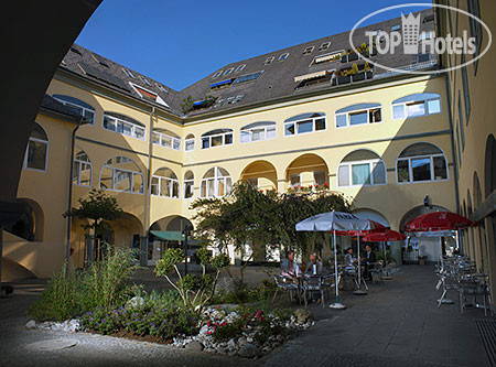 Photos Goldener Brunnen