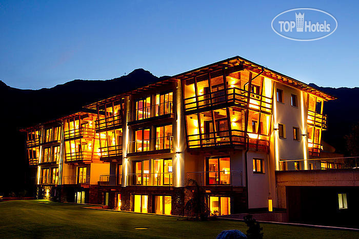 Hotel photo Alpen Domicil 4*