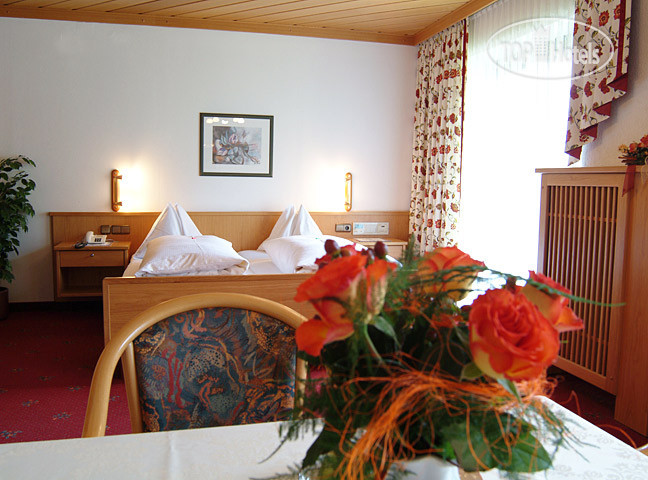 New photos from tourists Voelserhof 4*