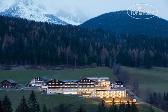 Hotelier's photos Feriengut Neubergerhof 4*