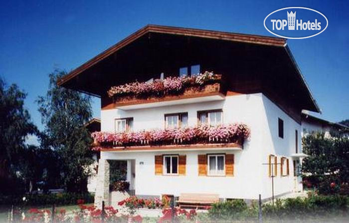 Hotelier's photos Gotthard Apartmenthaus 3*