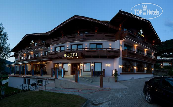 Hotel photo Zur Burg 4*