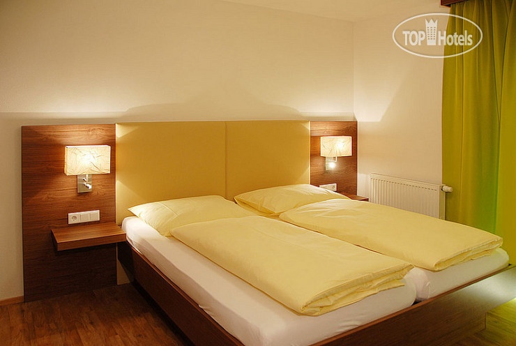 New photos from tourists Edvi APT