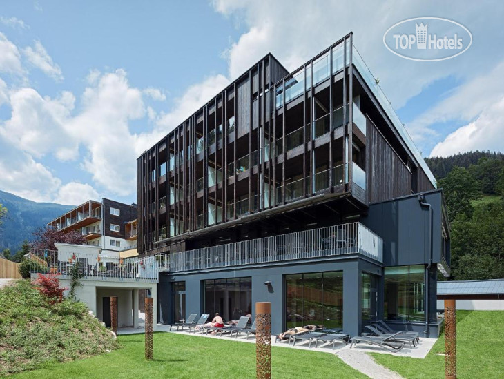 Hotelier's photos Waldhof 4*