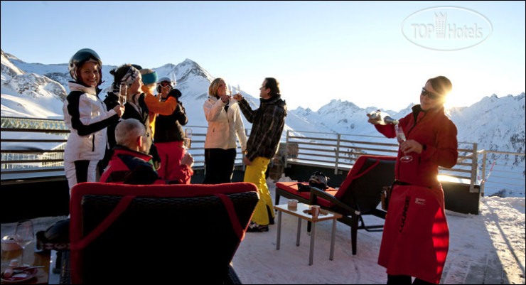 New photos from tourists Wolfs Aparts and More