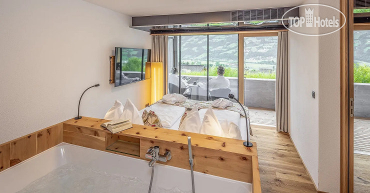 New photos from tourists Gartenhotel Crystal 4*