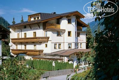 Hotelier's photos Landhaus Viktovia C2 2*
