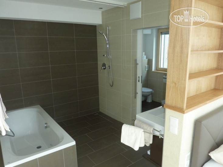 New photos from tourists Haus Bifang