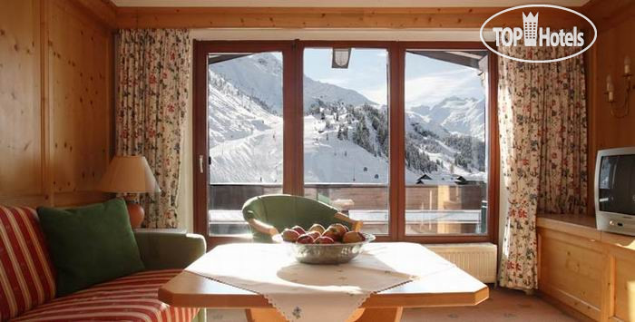 New photos from tourists Gotthard 4*
