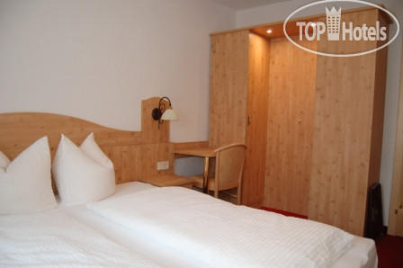 New photos from tourists Haus Wally