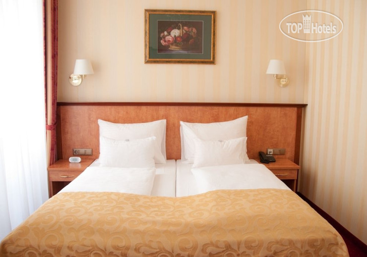 Новые добавленные фото туристов Opera Suites 4*