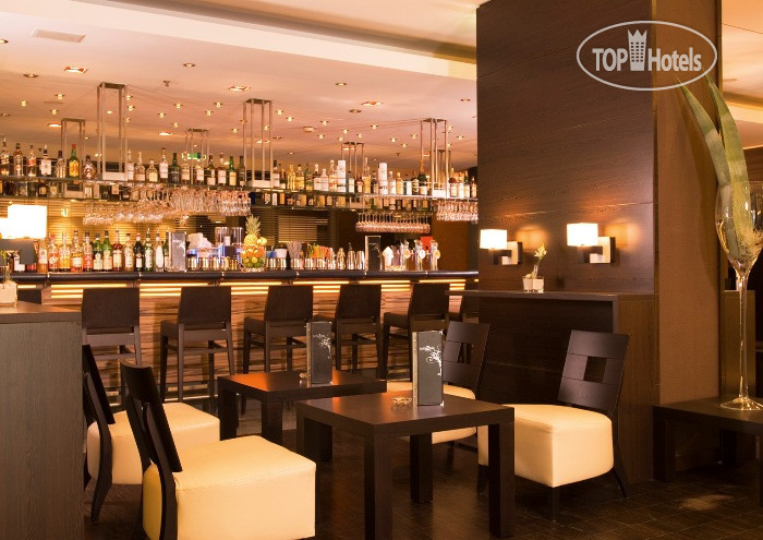 Hotel photo NH Danube City 4*