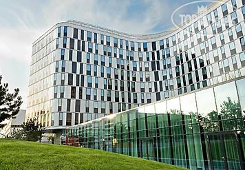 Hotelier's photos Courtyard Vienna Messe 4*