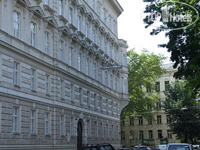 Новые добавленные фото туристов ActiLingua Academy Apts