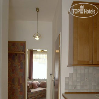 Новые добавленные фото туристов Helenental 3*