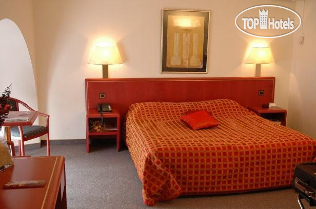 New photos from tourists Quartier Latin 4*