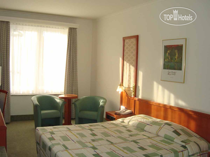 Hotel photo Le Dome 4*