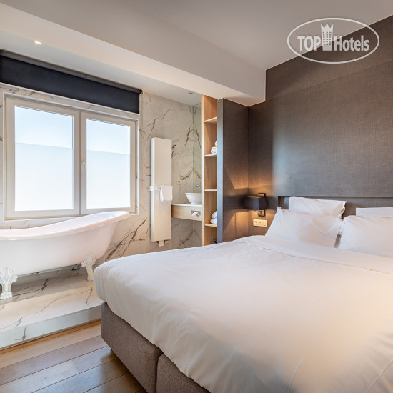 Hotelier's photos Carlton 3*