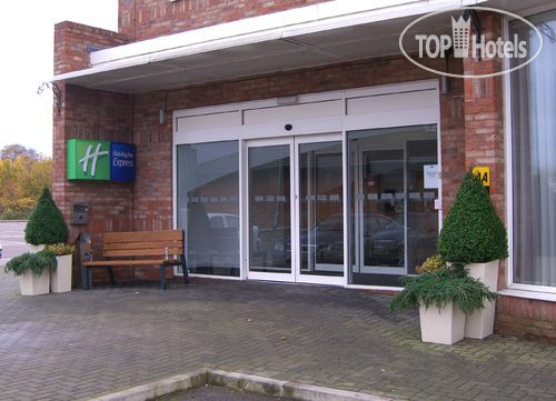 Photos Holiday Inn Express Nuneaton