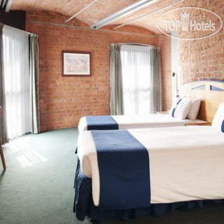 Фото Holiday Inn Express Liverpool-Albert Dock