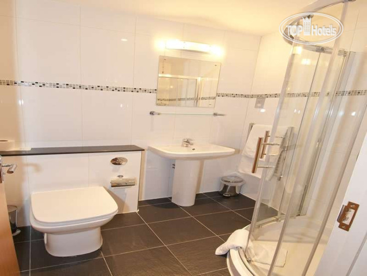 New photos from tourists Lancaster Court Hotel 2*