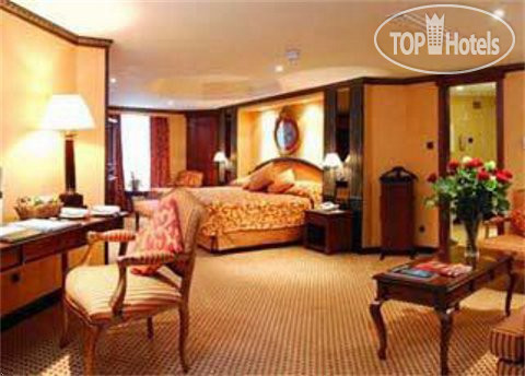 New photos from tourists Melia White House 4*