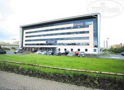 Hotelier's photos Travelodge London City Airport 3*