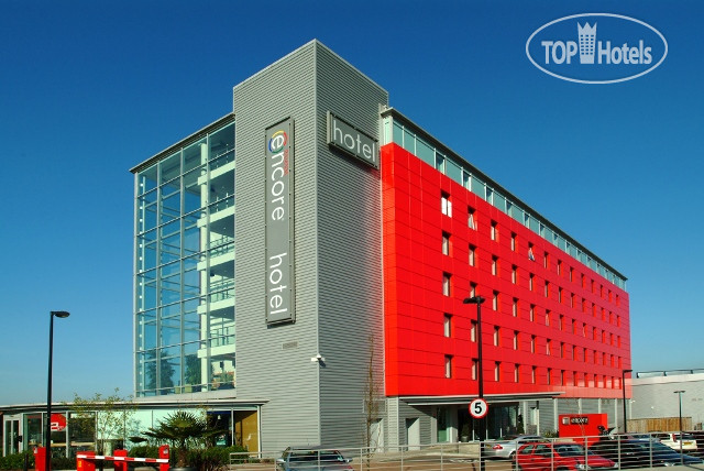 Hotelier's photos Holiday Inn London - West 3*