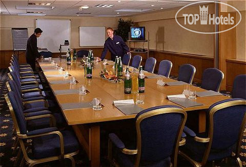 New photos from tourists Hilton London Kensington 4*