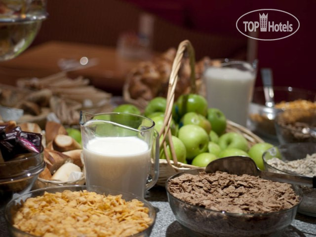 New photos from tourists Ambassadors Hotel 3*