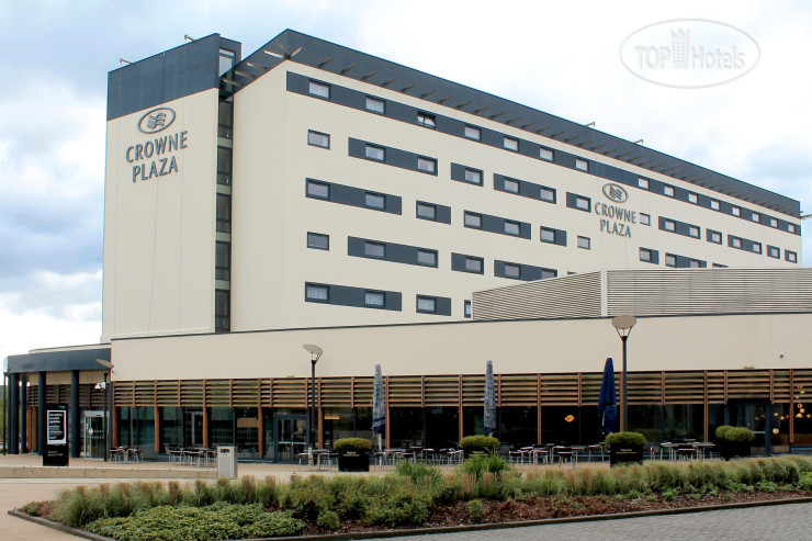 Фото Crowne Plaza Reading East