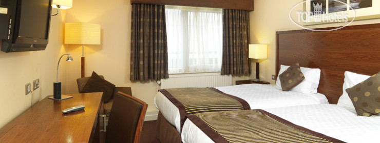 Hotelier's photos Jurys Inn Inverness 4*