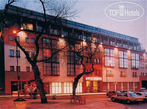 Hotel photo Apex International 4*