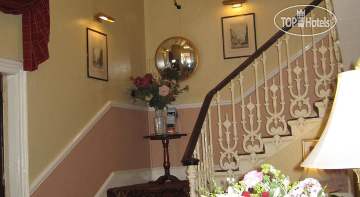 New photos from tourists Edinburgh Thistle 4*