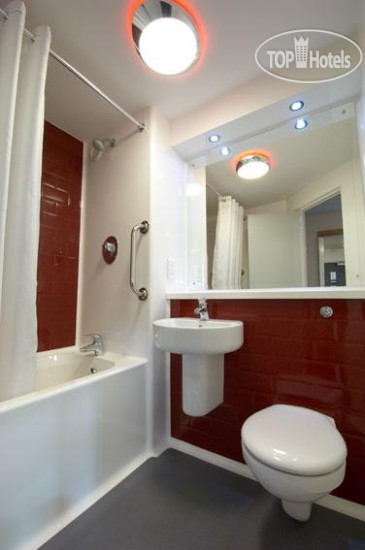 New photos from tourists Travelodge Cardiff Queen Street 3*