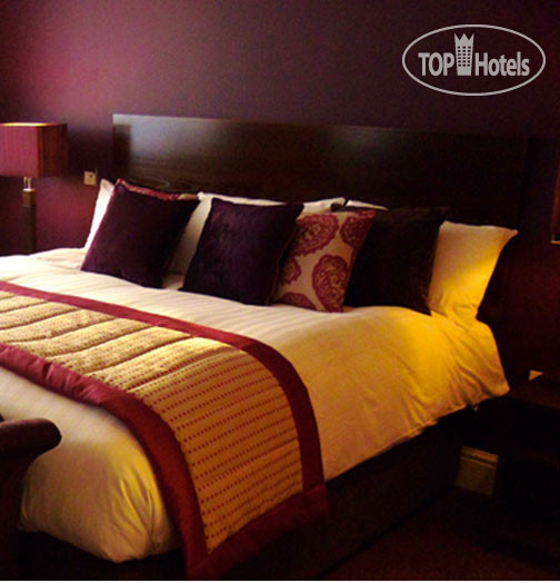Hotelier's photos Dolphin Swansea 2*