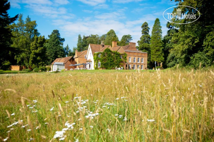 Hotelier's photos Menzies Flitwick Manor 4*