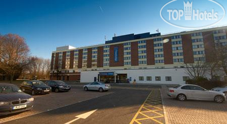 Hotel photo Travelodge Gatwick Central Airport 4*