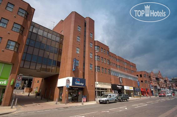 Hotelier's photos Travelodge Leeds Vicar Lane 3*