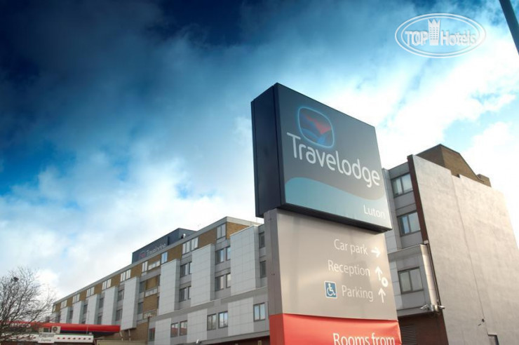 Hotelier's photos Travelodge Luton 3*